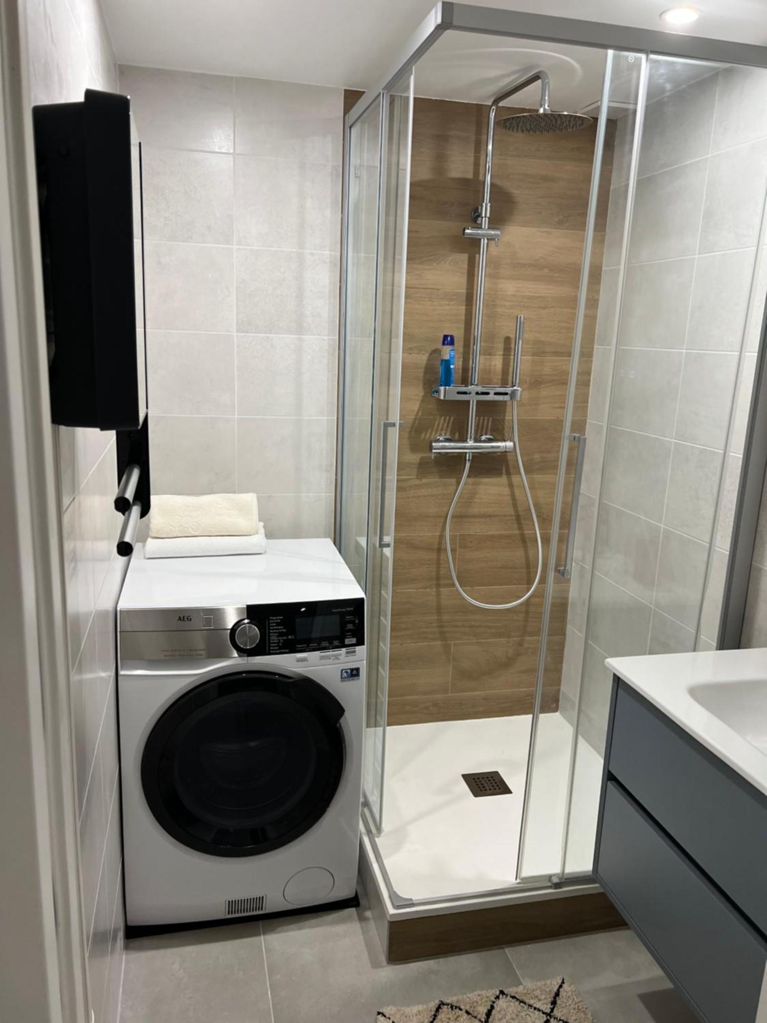 Design Entier Neuf A Paris Apartment