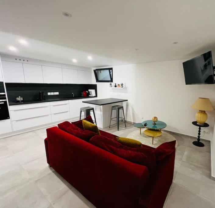 Design Entier Neuf A Paris Apartment *